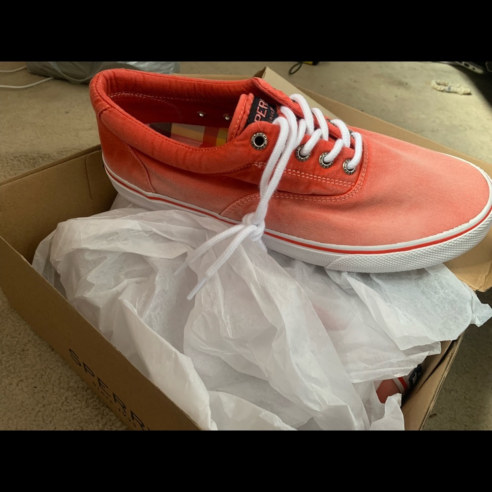 Brand new never worn sperry red ombré gym shoes